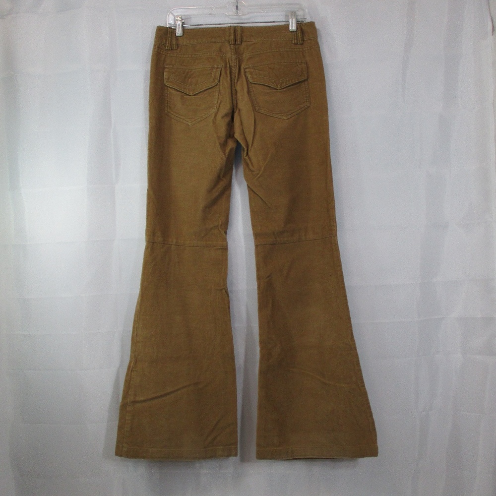 ALICE + OLIVIA Tan Corduroy Pants. Size 6 - Picture 9 of 9
